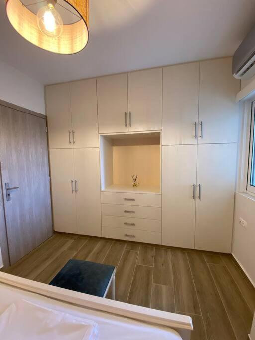 Sea Through Apartment Anavissos 아나비소스 외부 사진